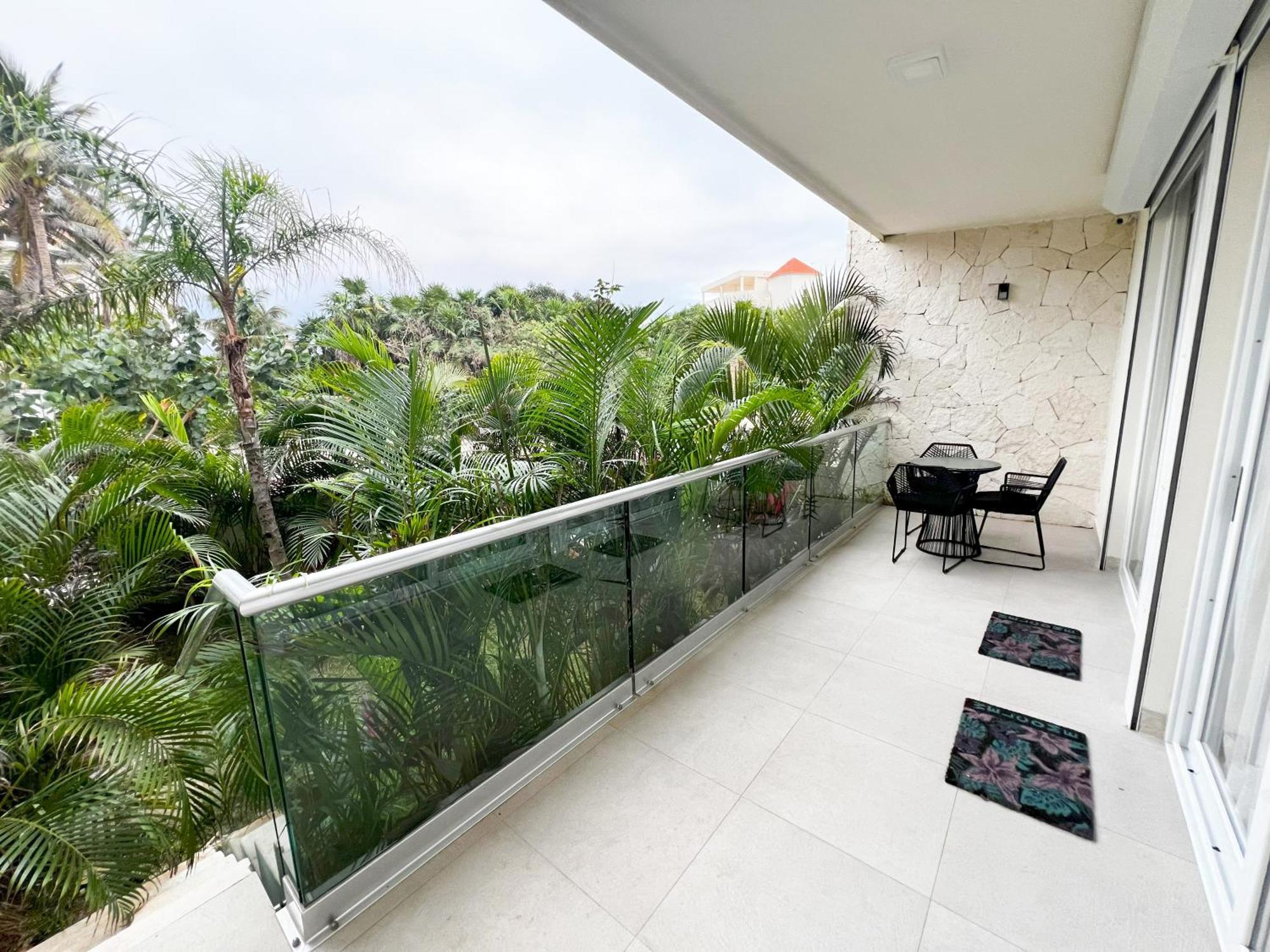 Apartment Coastal Paradise In South *