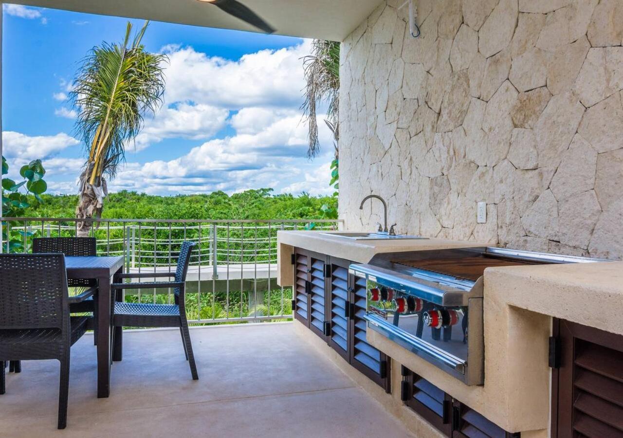 Apartment Coastal Paradise In South