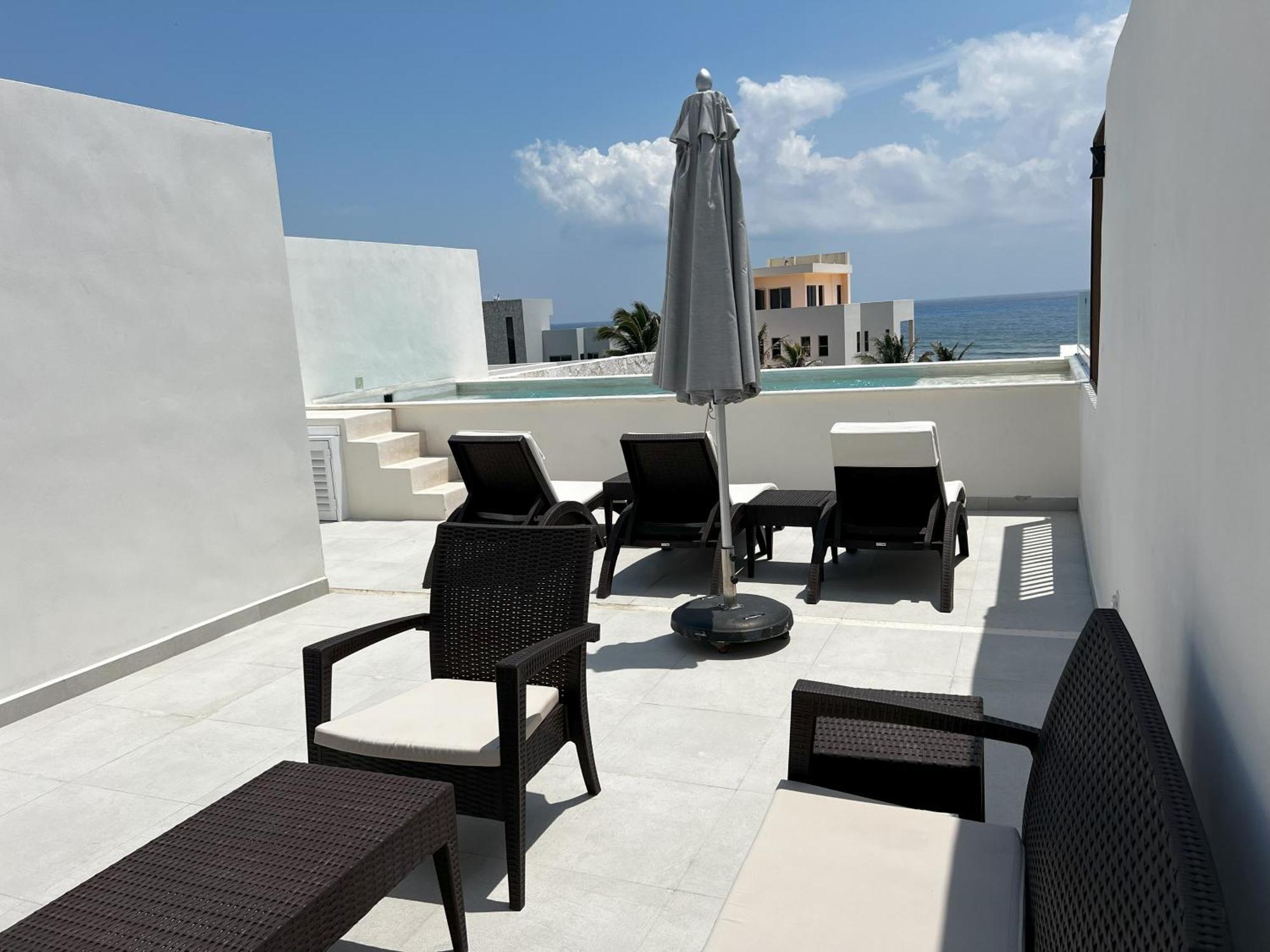 Coastal Paradise In South Apartment